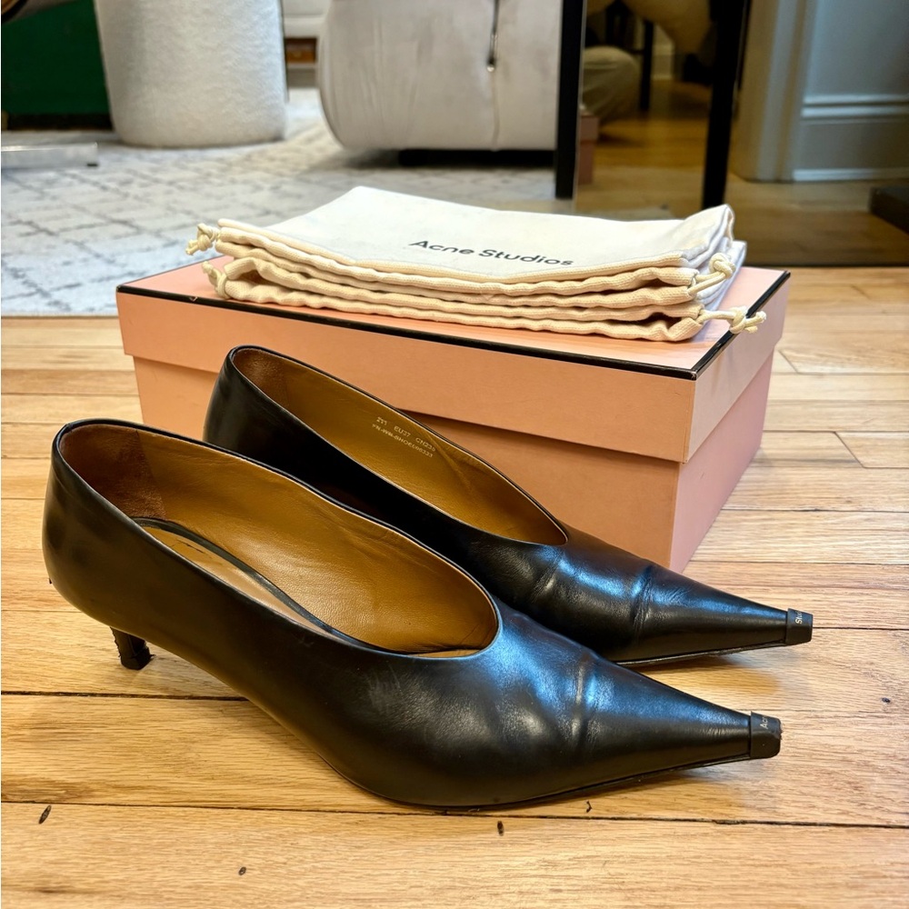 Acne Studios Kitten Heel Pumps 37